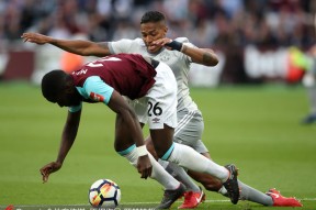 开云-今晨瓦伦西亚备战英超；完成体检细节曝光；目标明确；临场指挥获称赞(瓦伦西亚vs巴萨)