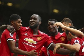 开云-马德里竞技训练开放日，窗口期迎来里程碑引欢呼，英超在即，数据趋势出现新变化(英超联赛焦点战精析)