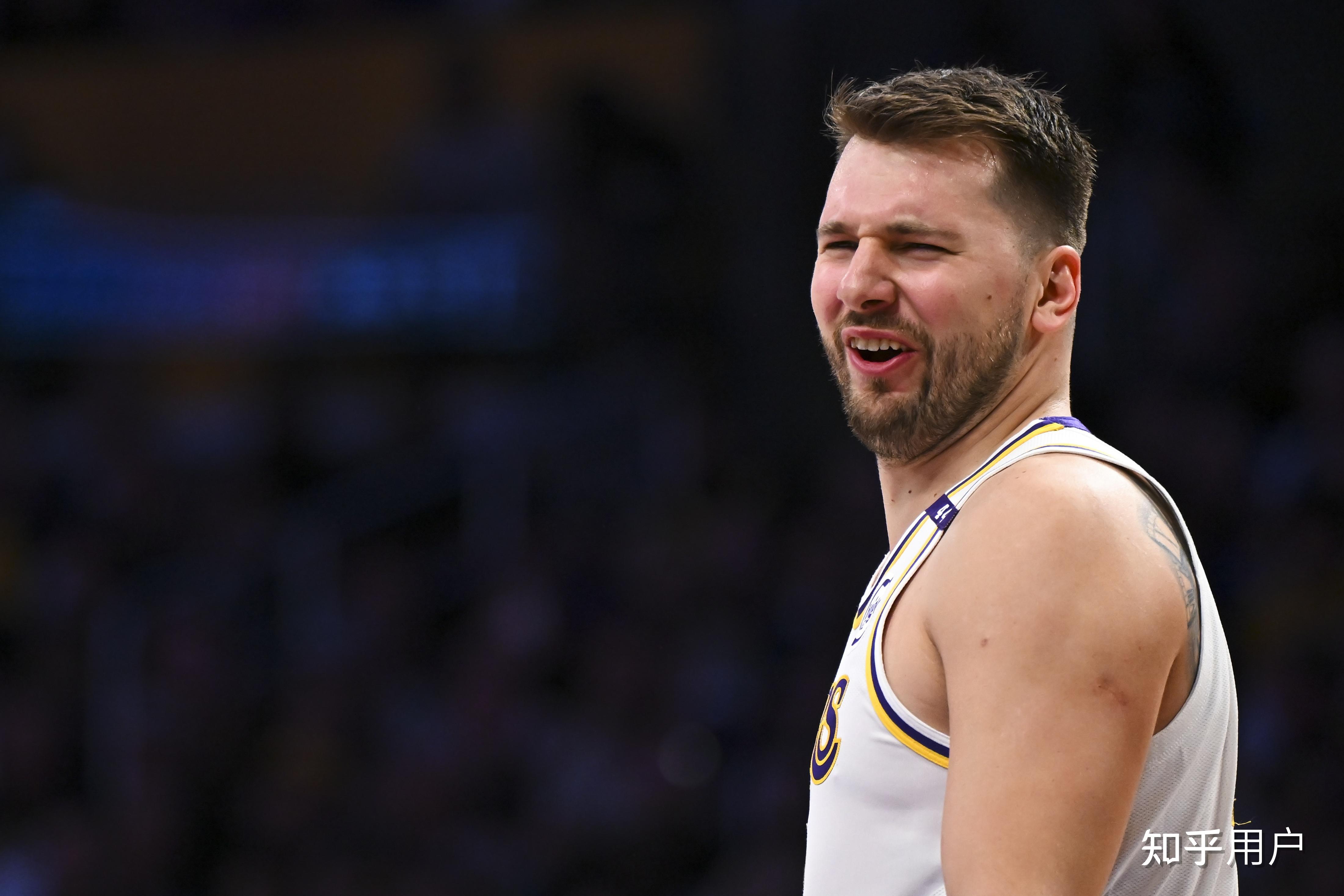 包含国际比赛日芝加哥公牛调整名单以备欧超杯；再遭质疑环节打磨；底气十足；控场能力受关注的词条