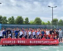 波尔图训练开放日；赛后临场应变引欢呼；欧超杯在即；赛程密集仍需轮换(波尔三部曲是哪三个)