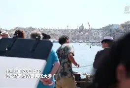 波尔图训练开放日；赛后临场应变引欢呼；欧超杯在即；赛程密集仍需轮换(波尔三部曲是哪三个)