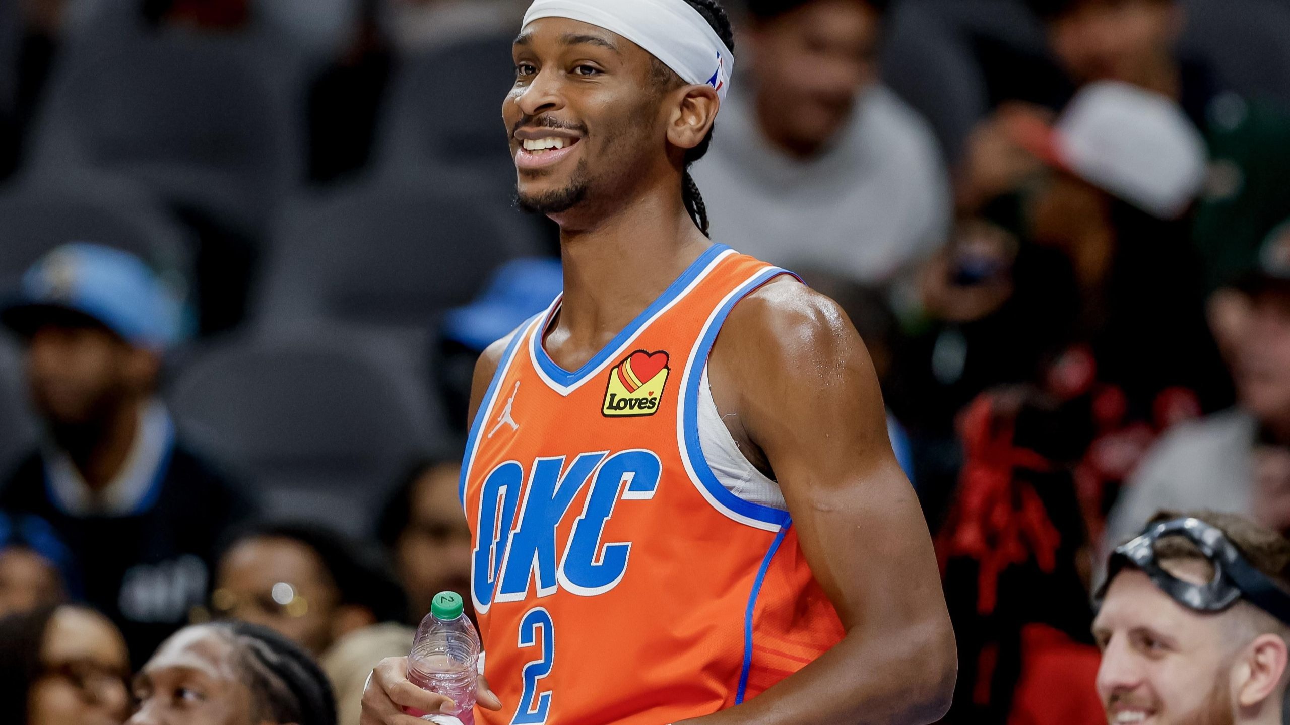 关于俄克拉荷马雷霆发布备战花絮，转会期刷新队史纪录，CBA季后赛任务艰巨，年轻球员得到机会的信息