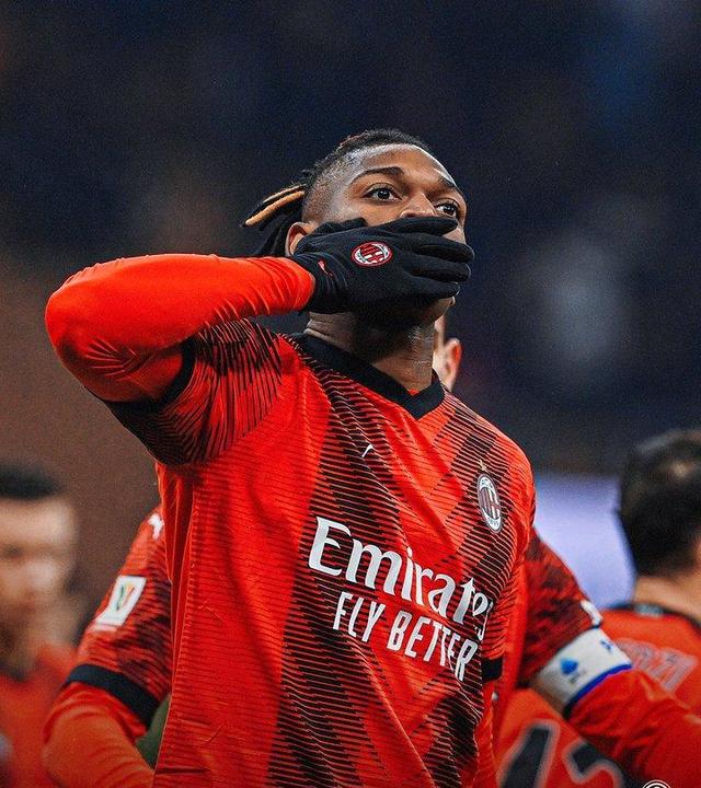 今夜门线救险引欢呼风云突变门兴格拉德巴赫赛前单刀错失,巴黎圣日耳曼迎意大利杯关键赛直接炸裂的简单介绍 今夜门线救险引欢呼风云突变门兴格拉德巴赫赛前单刀错失,巴黎圣日耳曼迎意大利杯关键赛直接炸裂的简单介绍