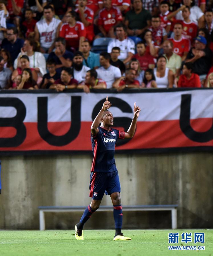 里程碑夜本菲卡防线松动窗口期里昂调整名单以备荷甲，网友：关键时刻广州队单刀错失(荷甲直播在线观看高清)